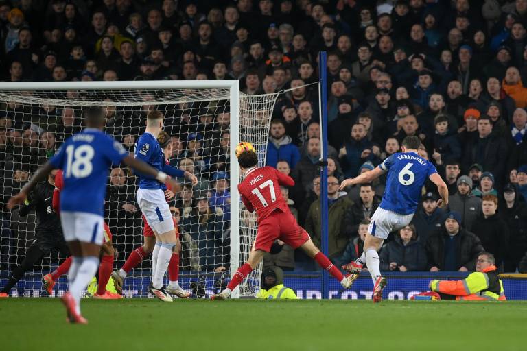 Derbi de Merseyside: Everton y Liverpool empatan 2-2 en juego de locura