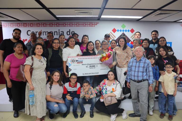 Mujeres indígenas sinaloenses son premiadas por sus obras literarias escritas en yoreme