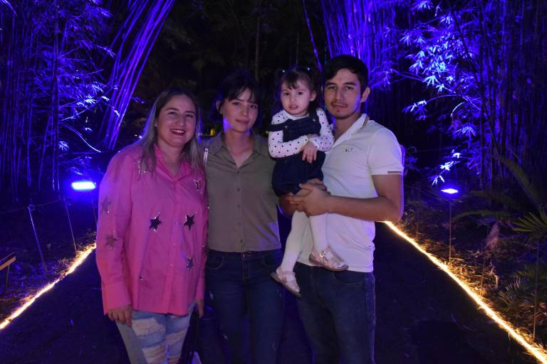 La esperanza se llena de luz con ‘Navidad en el Botánico’