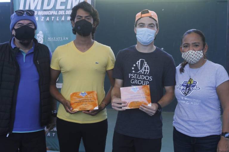 Premian a ganadores del Torneo de Tenis Bajo Techo Mazatlán Open 2021