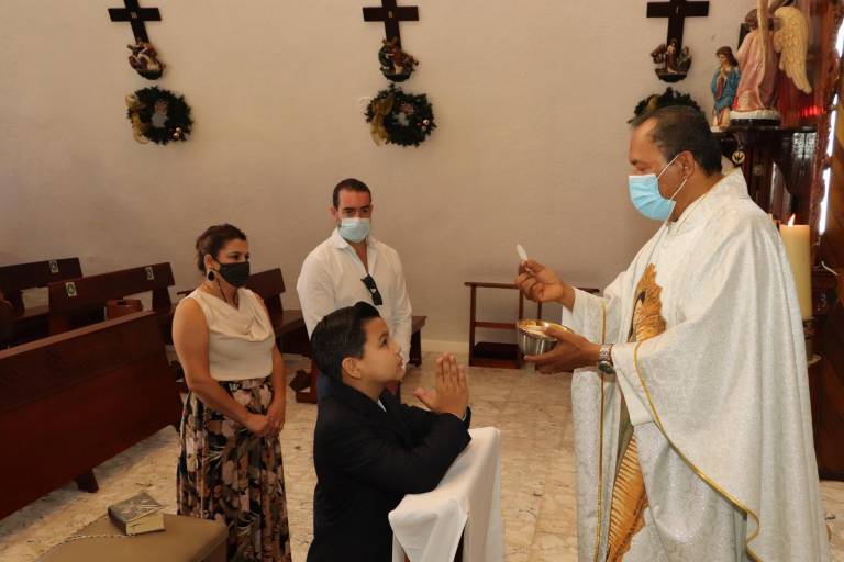 Luis González Velázquez recibe a Jesús en su corazón