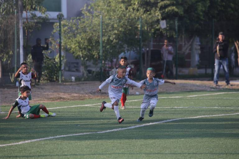 Mazatlán remonta a Culiacán y liga segunda victoria en Estatal de Futbol Chupones