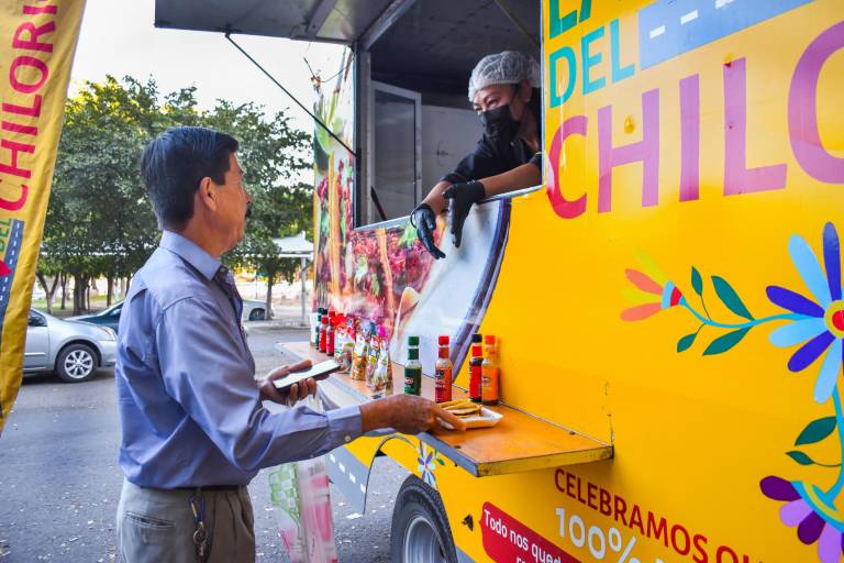 Viven clientes la experiencia de La Ruta del Chilorio Chata