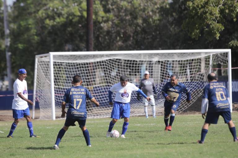 Telmex-La Torcua sigue en la cima de Veteranos Platino