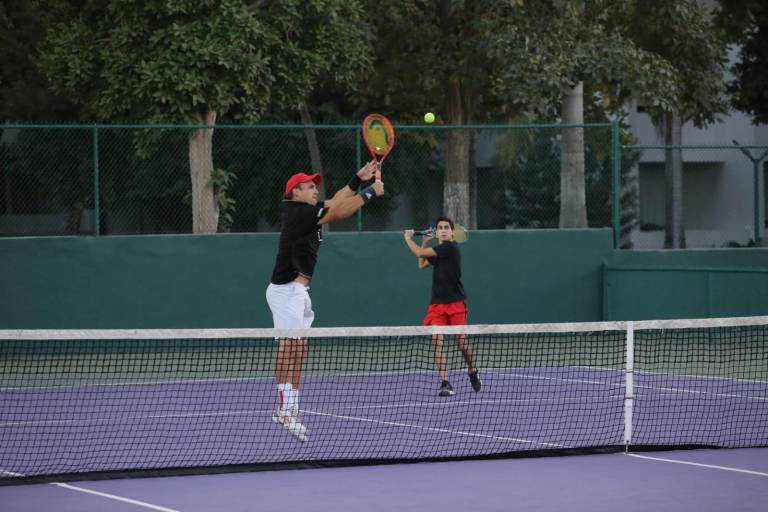 Van por el título en la Copa Carnaval Amstel Ultra 2022, en El Cid