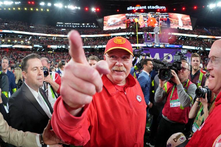 Andy Reid, entrenador ganador de 3 Super Bowls, alarga su acuerdo con Chiefs hasta 2029