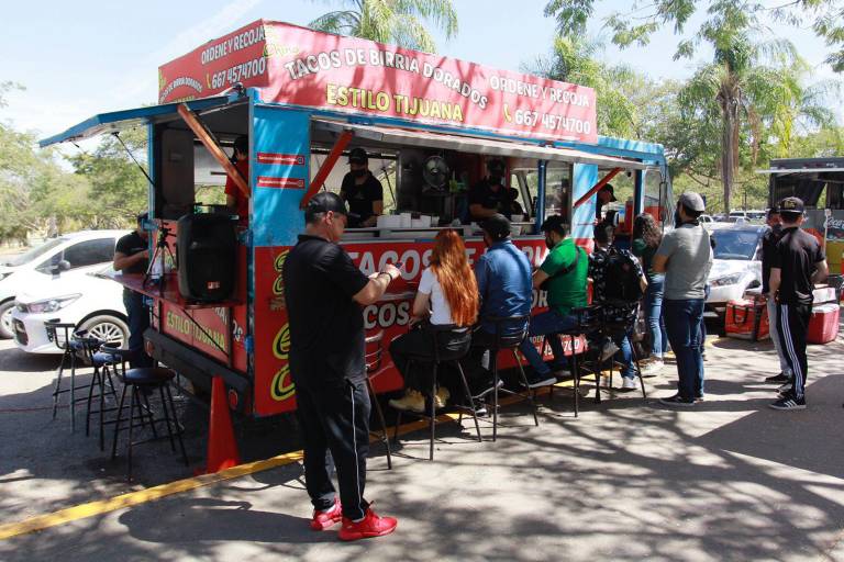 En Culiacán celebran el Día del Taco