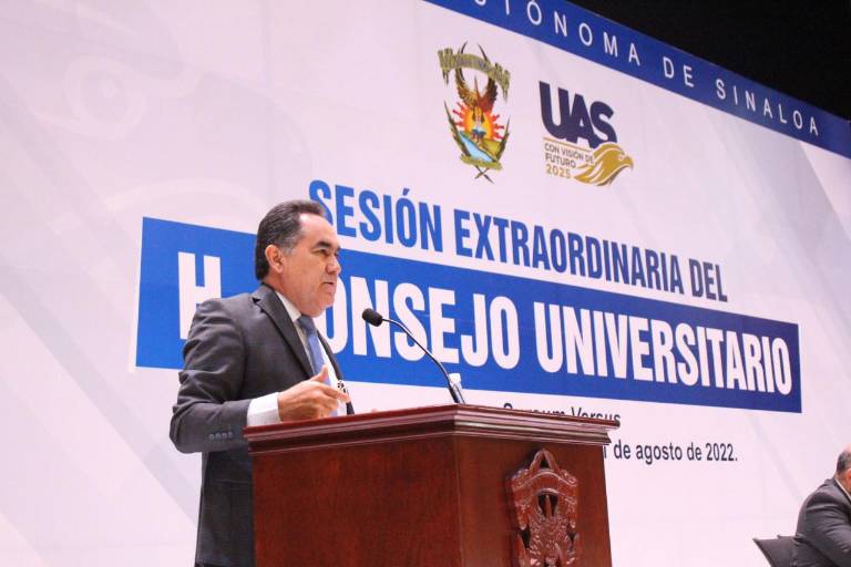 ‘No financiamos a ningún partido político’, dice rector de la UAS