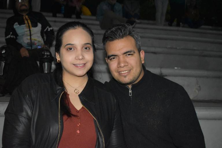 Disfrutan familias de la música de Los Beatles