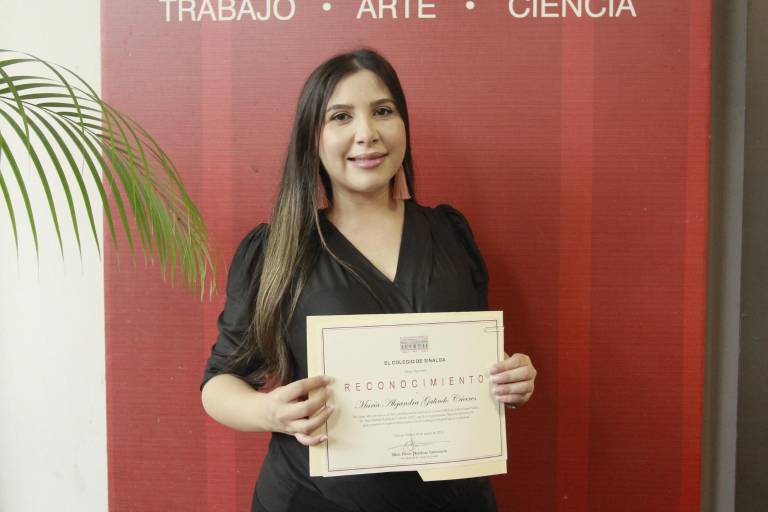 Entrega el Colegio de Sinaloa becas de disertación doctoral