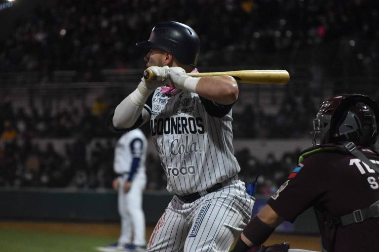 Algodoneros se impone a Tomateros en electrizante encuentro y empata la serie semifinal
