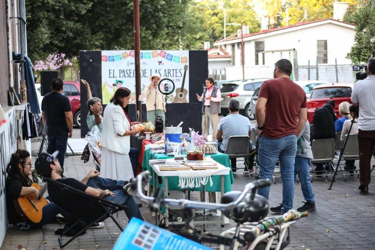 Este jueves hay trova y sax en el Paseo de las Artes