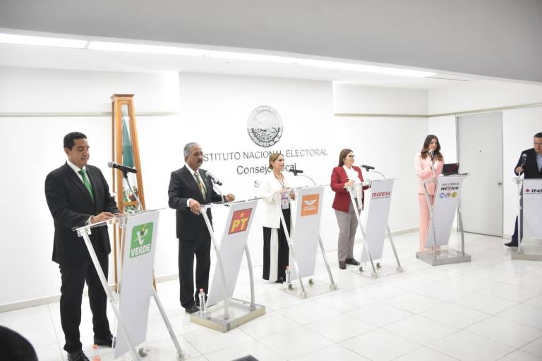 Paloma Sánchez acusa a Inzunza de violación en debate por el Senado