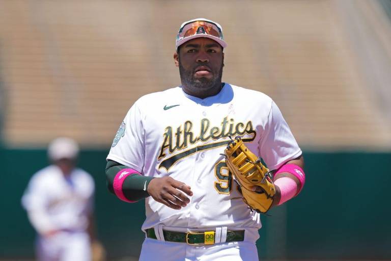 Jesús Aguilar fue designado para asignación por los Atléticos