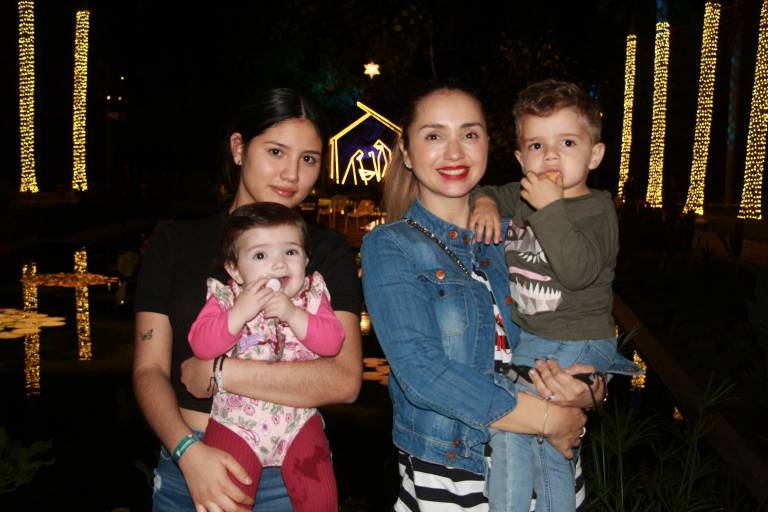 Viven una iluminada ‘Navidad en el Jardín’