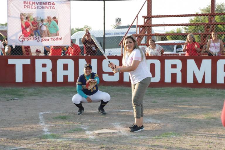 Renuevan estadio de beisbol y softbol en Matadero