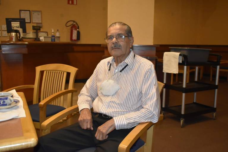 El grupo de amigos de la Prevocacional convive en un desayuno