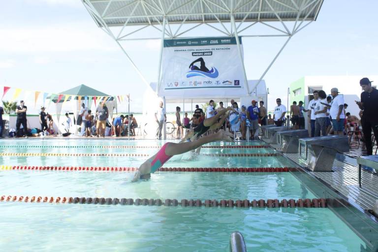 Inauguran la Primera Copa Municipal de Natación Imdec 2022
