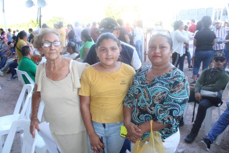 Familias de Rincón de Higueras piden pozo para que se ponga fin a problemas de abasto de agua
