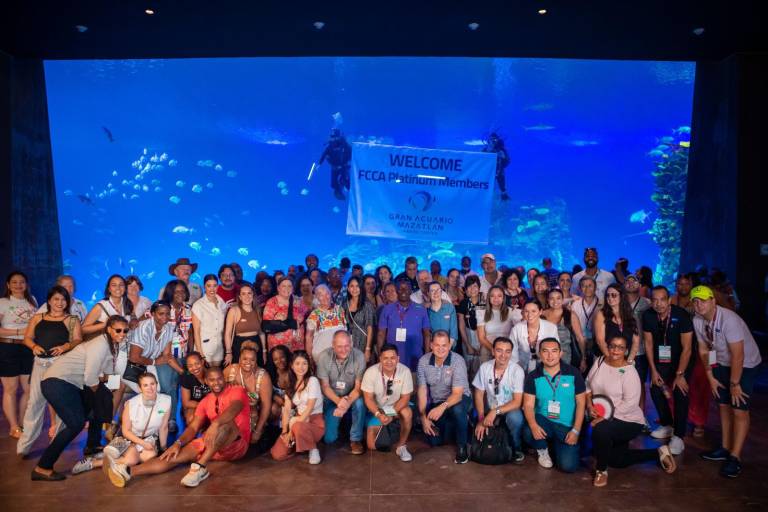 Congresistas de la FCCA disfrutan del Gran Acuario Mazatlán
