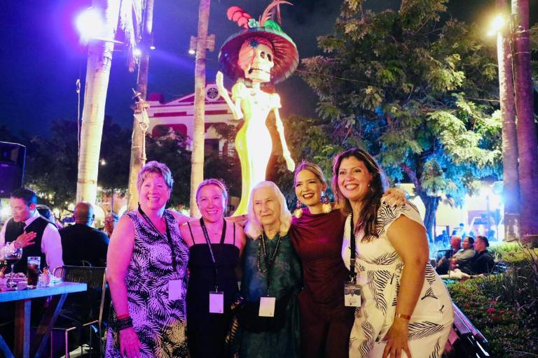 Muestran a periodistas internacionales los atractivos de Mazatlán y sus alrededores