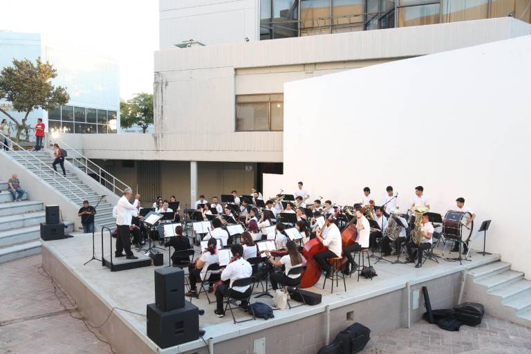 Emprenden ‘Viaje musical’ con la Banda Sinfónica Juvenil