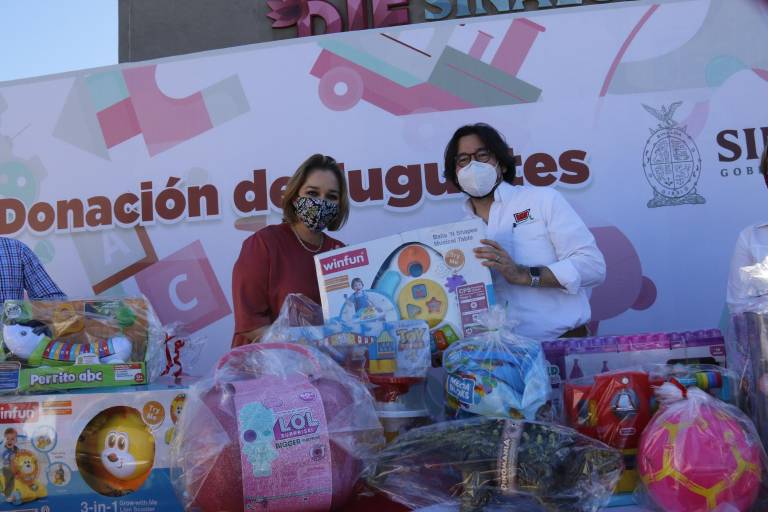Casa Ley realiza donativo este Día de Reyes al DIF Sinaloa