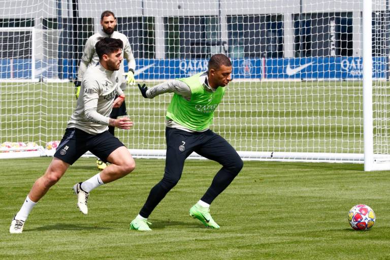 PSG y Borussia Dortmund definen este martes al primer finalista de la Champions League