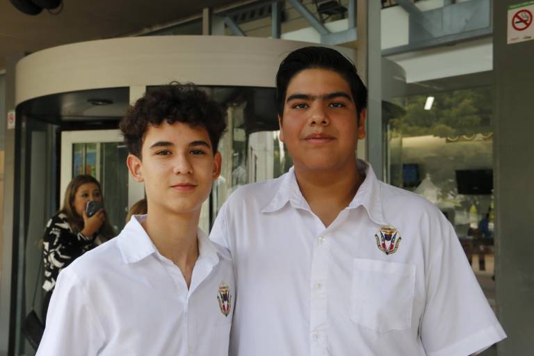 Alumnos del Instituto América dicen adiós a la secundaria