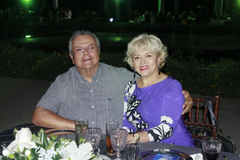 Celebra Colegio del Valle 30 años de su fundación en Culiacán