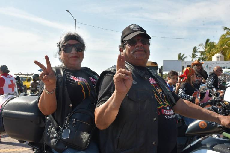 Recibe Altata a más de 200 bikers durante su carnaval