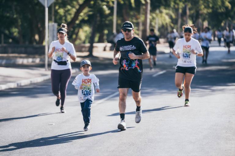 Corren para apoyar a Ganac clientes de Ludus Magnus