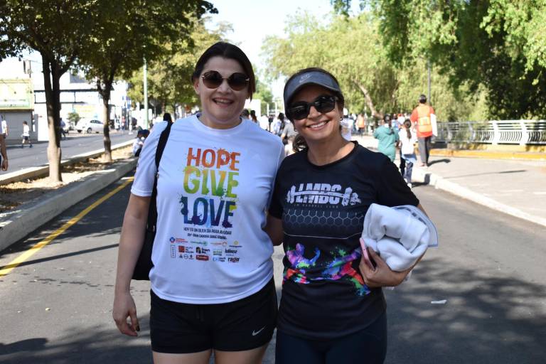 Salen sinaloenses a correr para ayudar a quien más lo necesita