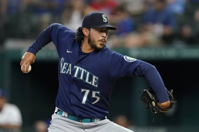 Sinaloense Andrés Muñoz preserva ventaja ante Yanquis de Nueva York