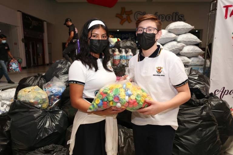 Mazatlecos demuestran su solidaridad en el Tapatón 2022