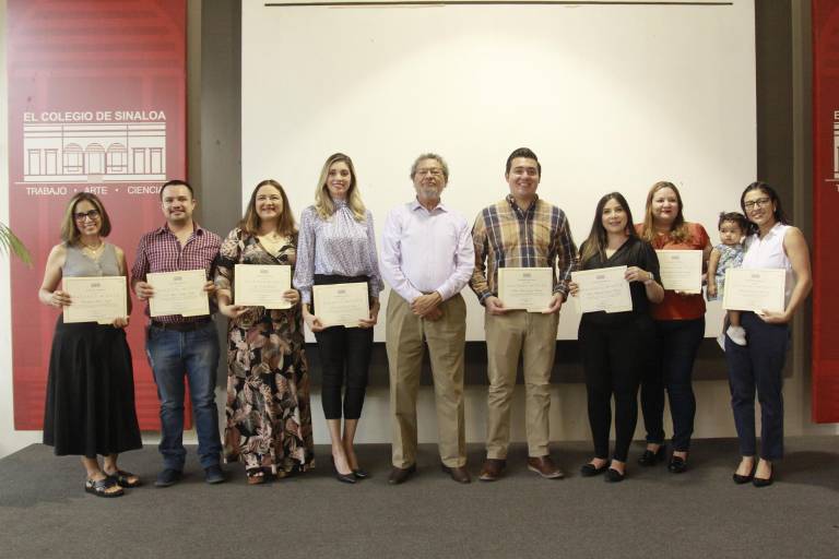 Entrega el Colegio de Sinaloa becas de disertación doctoral