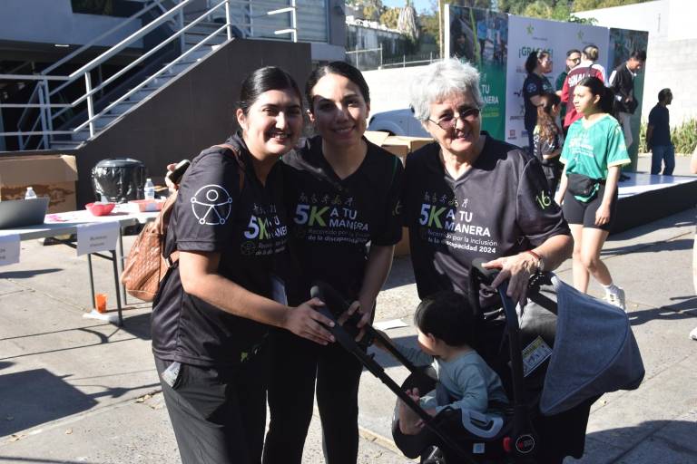 Corren miles de culiacanenses por la inclusión en la segunda carrera 5k A Tu Manera