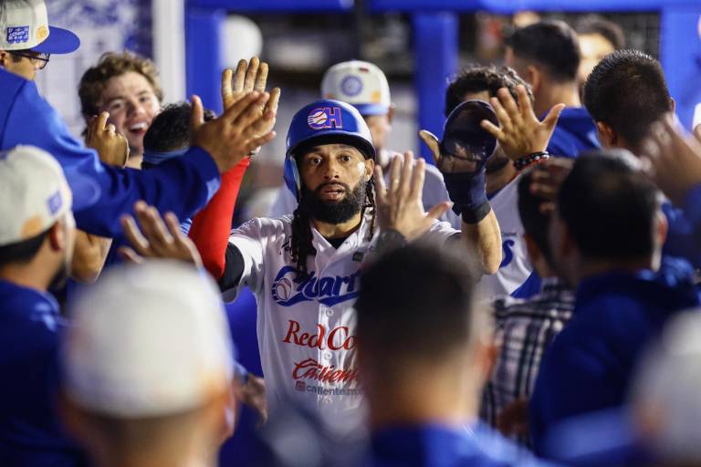 Vapulea Charros a Sultanes en inicio de serie en Zapopan