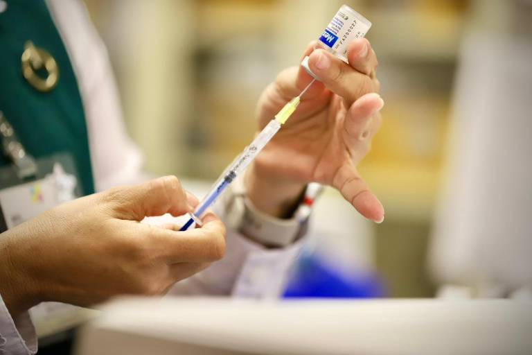 Secretaría de Salud de Sinaloa anuncia campaña de vacunación invernal 2025-2026