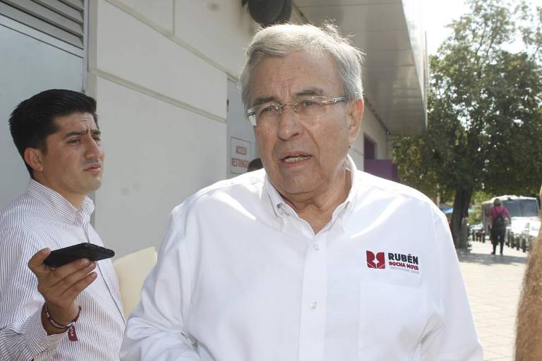 El Gobernador electo de Sinaloa, Rubén Rocha Moya, llama a jóvenes a vacunarse contra el Covid