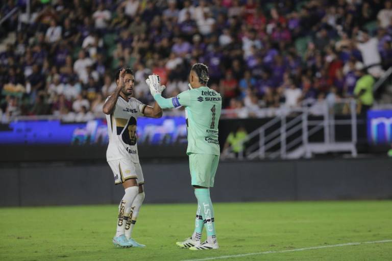 Efraín Juárez destaca solidez defensiva y contundencia de Pumas tras golear a Mazatlán