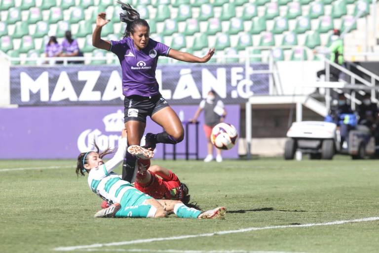 Mazatlán Femenil deja ir la victoria ante Santos Laguna en la Perla del Pacífico