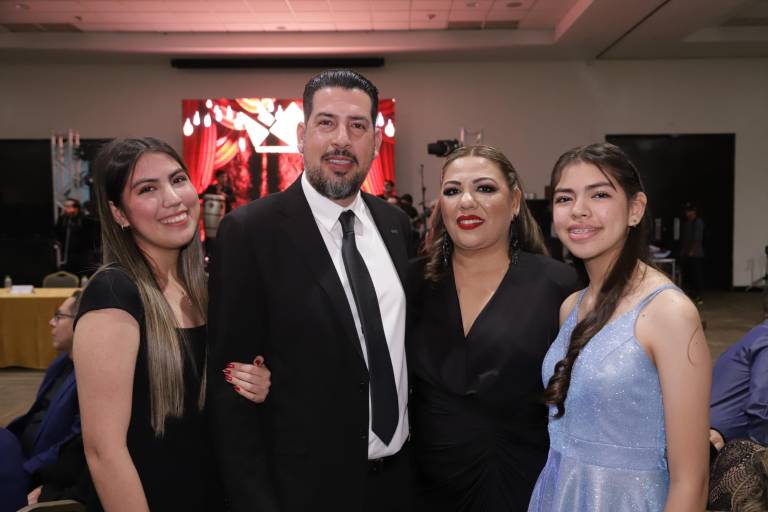 Disfrutan arquitectos su posada