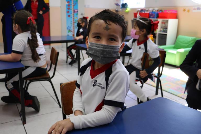 Celebran alumnos el Miércoles de Ceniza