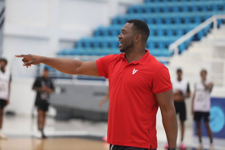 Essengue vivirá una tercera etapa con Venados Basketball