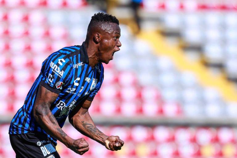 Querétaro golea y obliga al Toluca a ganar para evitar la multa del descenso