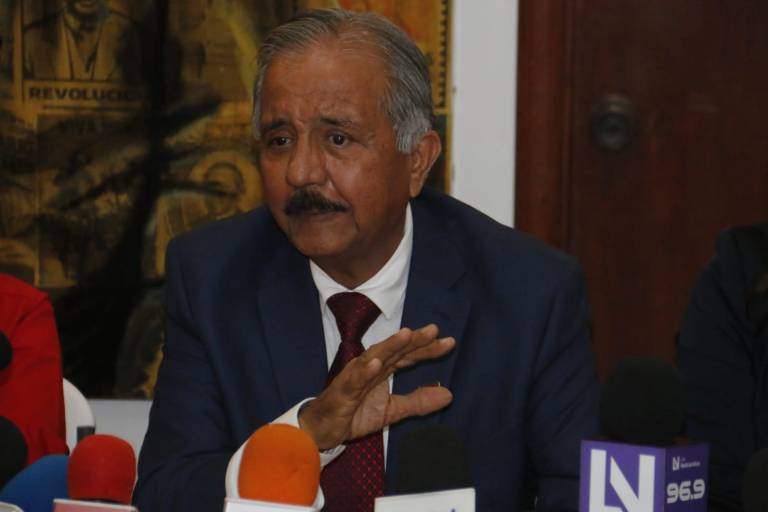 Estrada Ferreiro manifiesta hostigamiento; asume que viene por parte del Gobernador de Sinaloa
