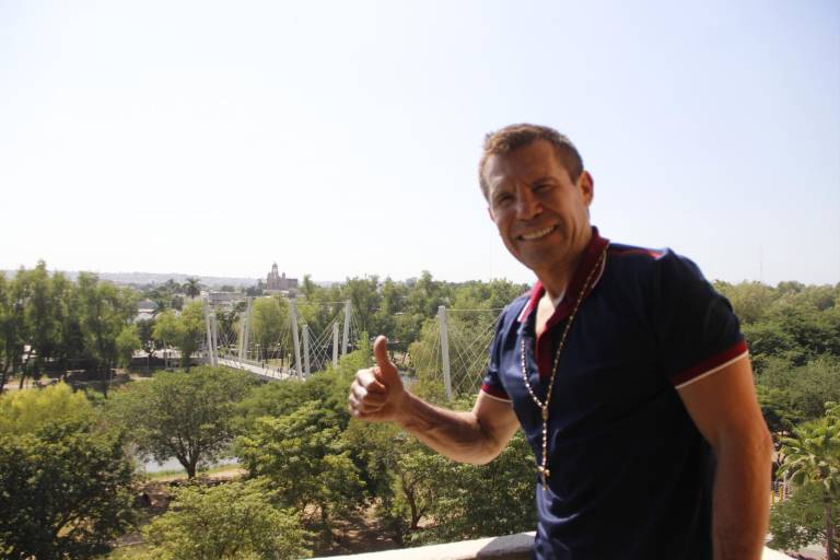 Proponen a Julio César Chávez para el Premio Nacional del Deporte