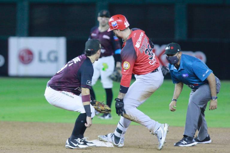 Tomateros de Culiacán rescata el juego del honor ante Mayos de Navojoa