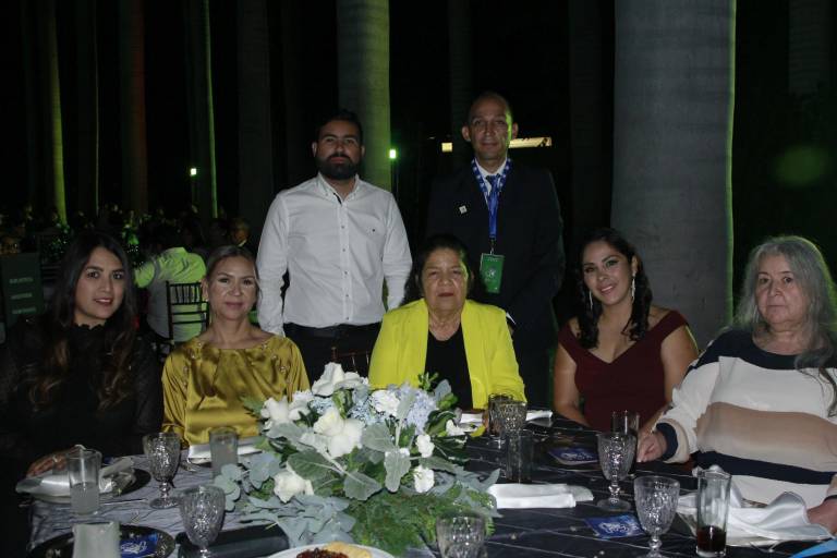 Celebra Colegio del Valle 30 años de su fundación en Culiacán